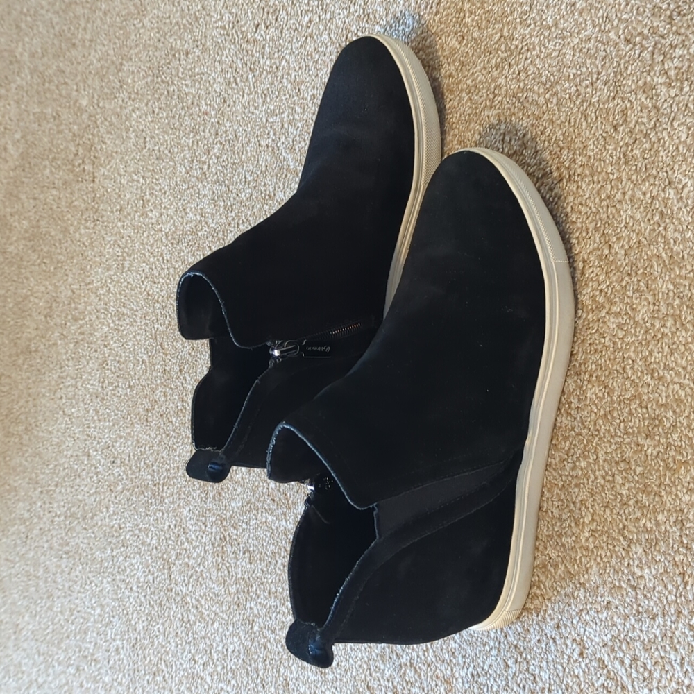 Blondo waterproof sneaker